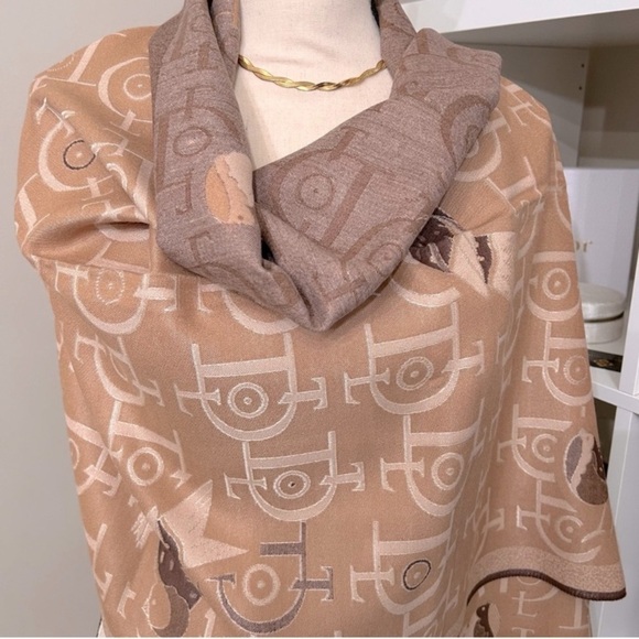 Reversible Large Vegan Cashmere Blend Shawl Scarf, NWT - Picture 2 of 11